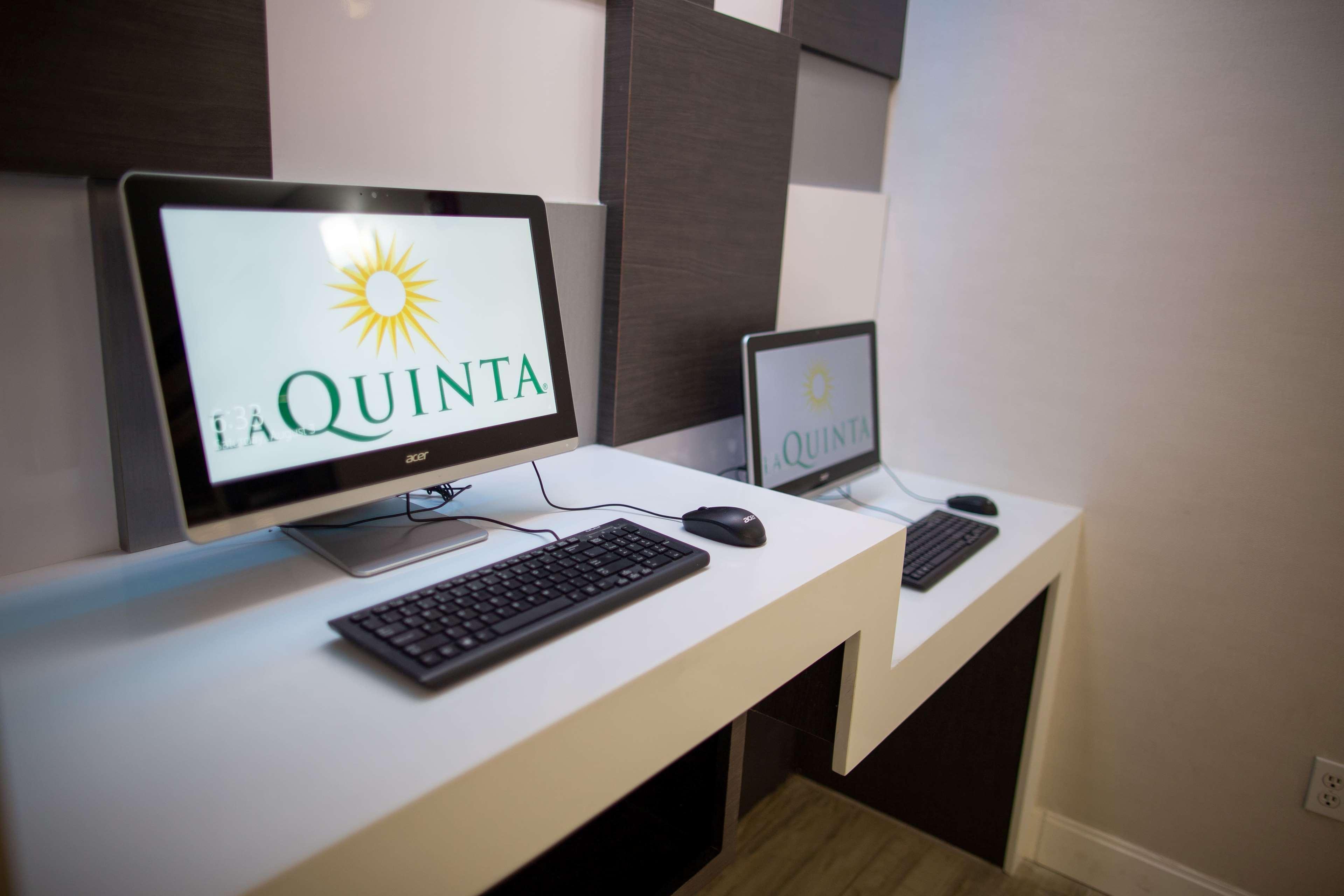 La Quinta By Wyndham Houston East At Normandy Hotell Eksteriør bilde