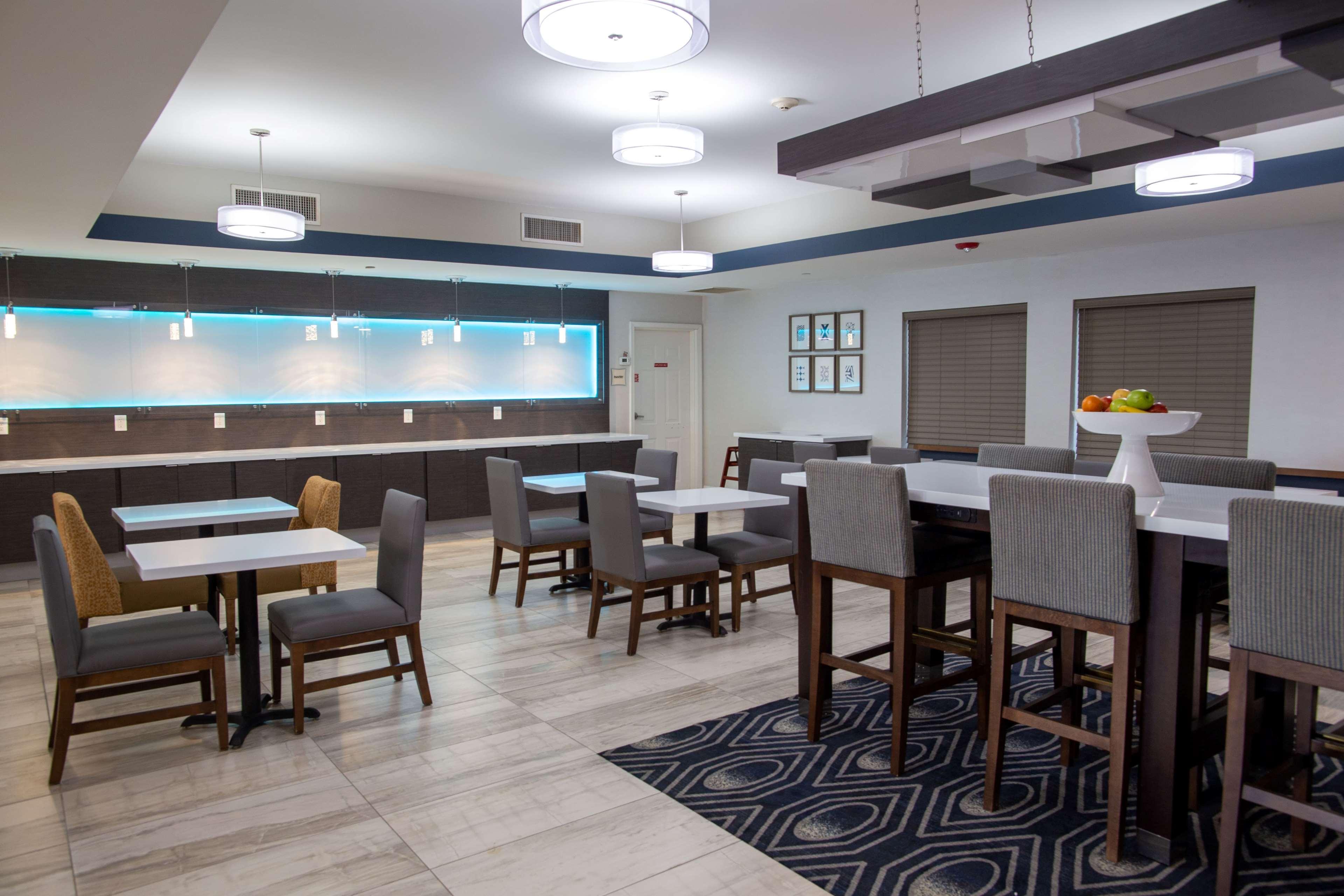 La Quinta By Wyndham Houston East At Normandy Hotell Eksteriør bilde