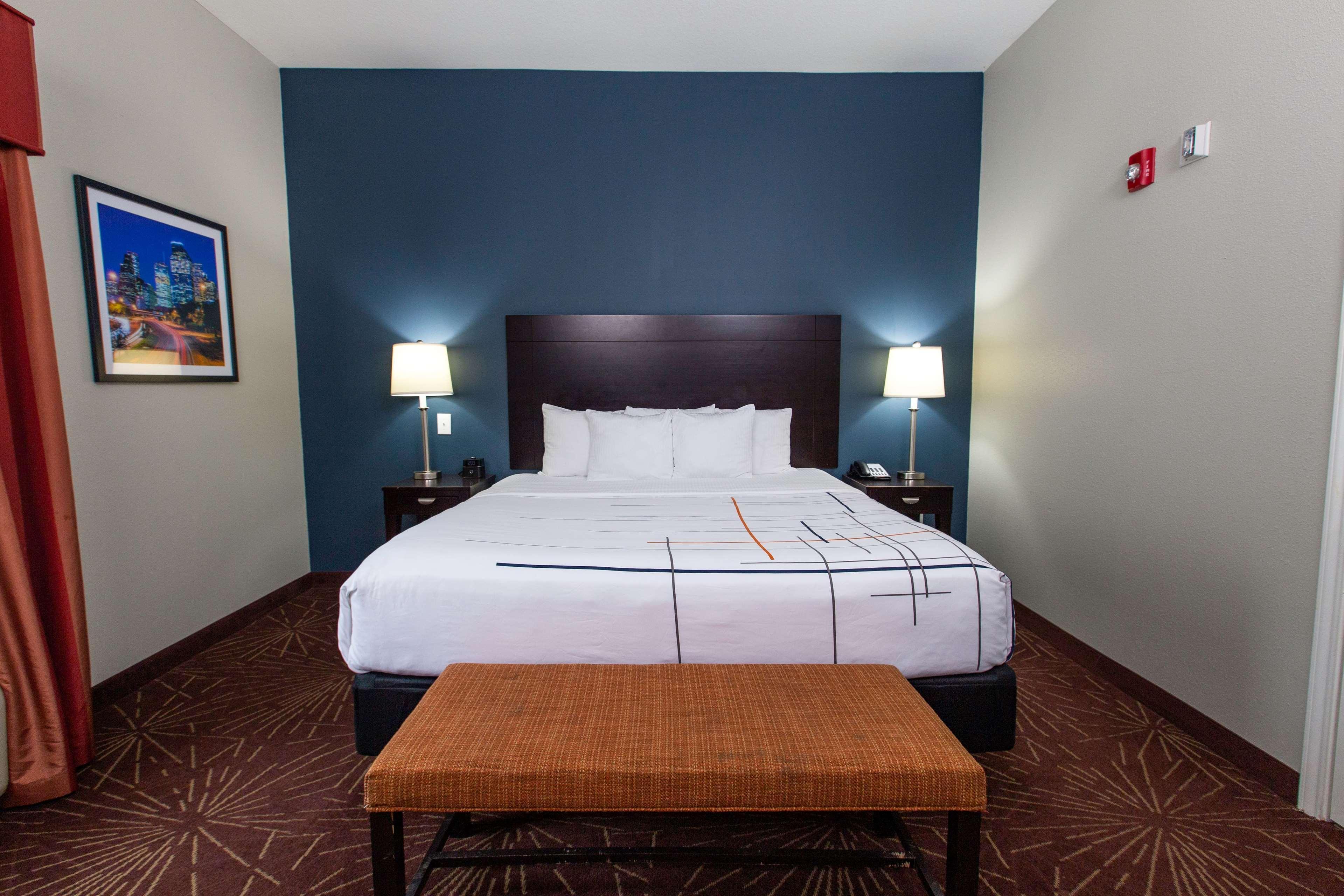 La Quinta By Wyndham Houston East At Normandy Hotell Eksteriør bilde