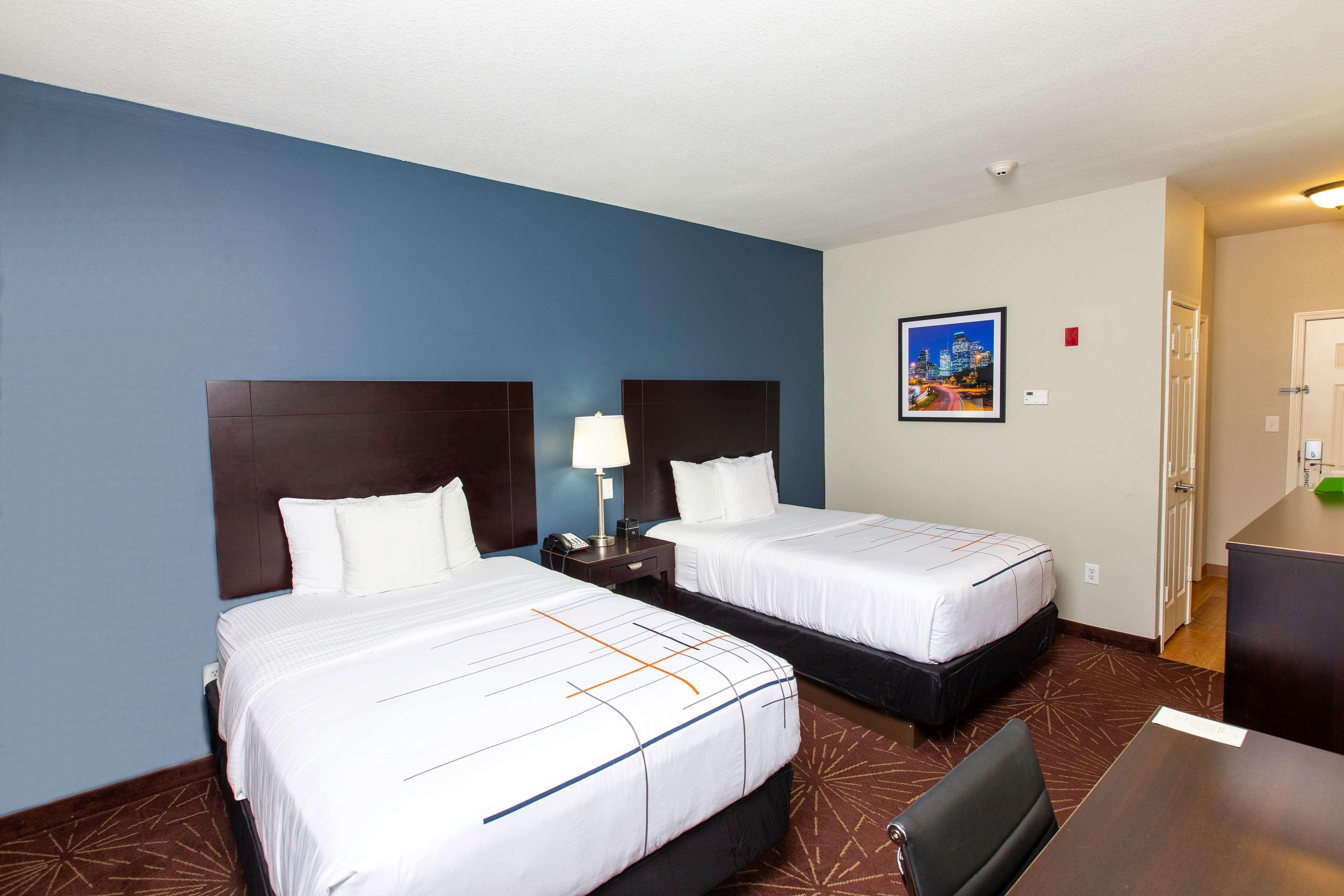 La Quinta By Wyndham Houston East At Normandy Hotell Eksteriør bilde